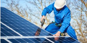 Installation Maintenance Panneaux Solaires Photovoltaïques à Verreries-de-Moussans